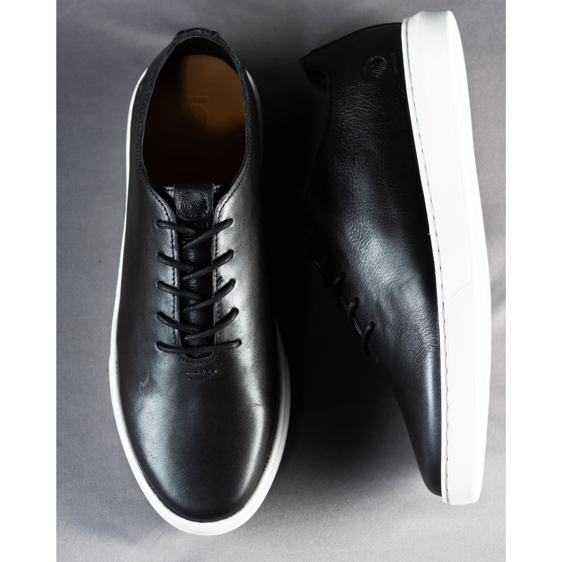 Shere M Premium Black leather Mo's